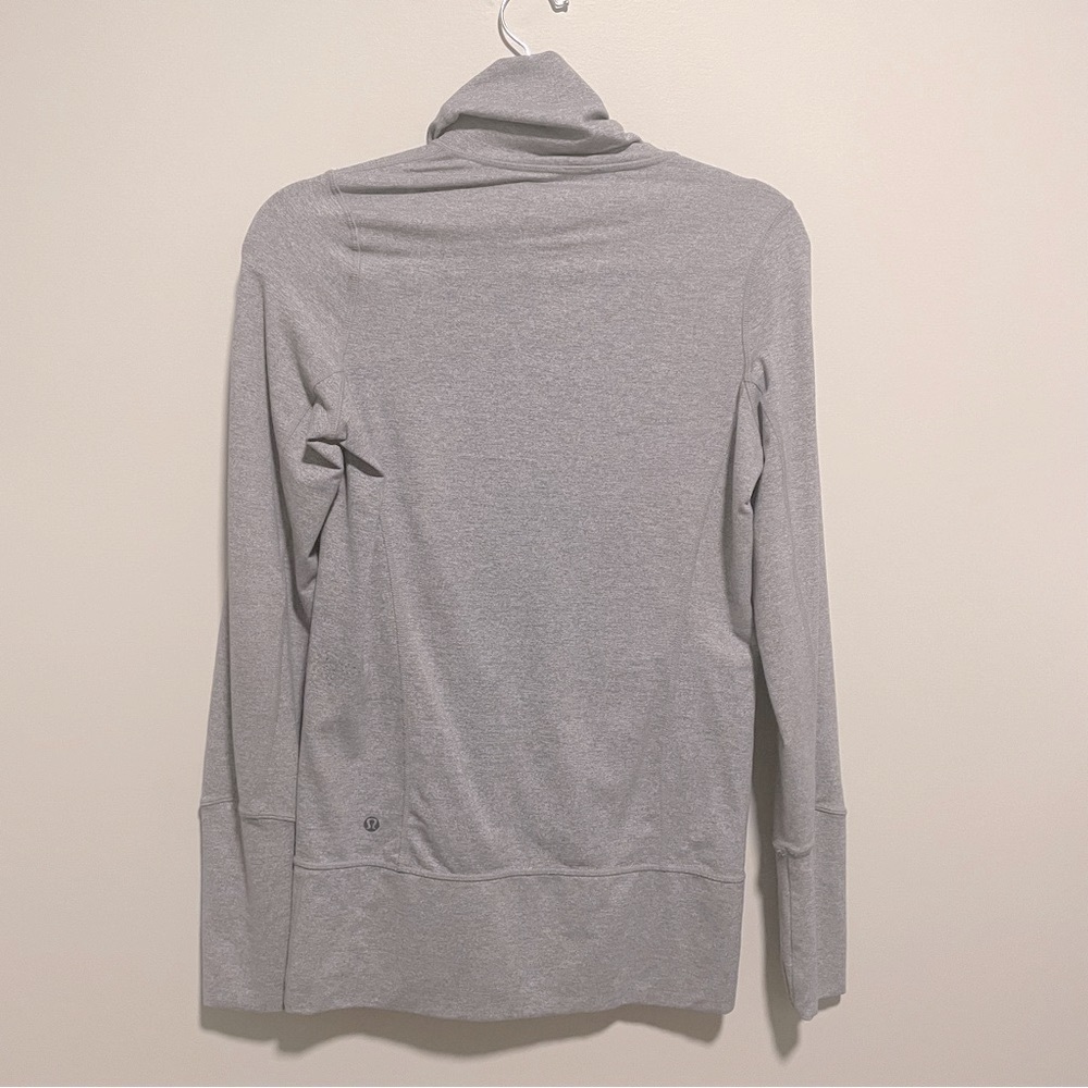 Lululemon In Stride Jacket in Heathered Fossil & Blurred Blossoms White - Picture 3 of 10